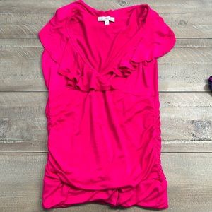 Vneck cinched sides stretch material